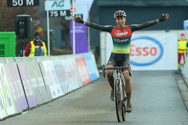 Sanne Cant verlengt hegemonie en wordt voor de twaalfde keer op rij Belgisch kampioene